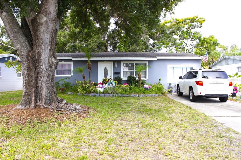 8370 52nd Way, Pinellas Park, FL 33781