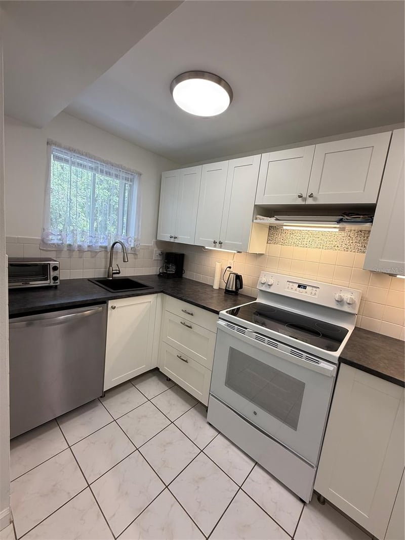 1243 Martin Luther King Jr Ave #C303, Clearwater, FL 33756