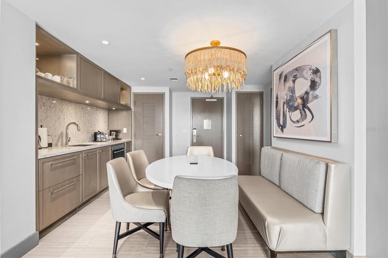 691 Gulfview Blvd #815, Clearwater Beach, FL 33767