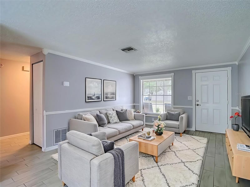 903 Carrie Cv, Valrico, FL 33594