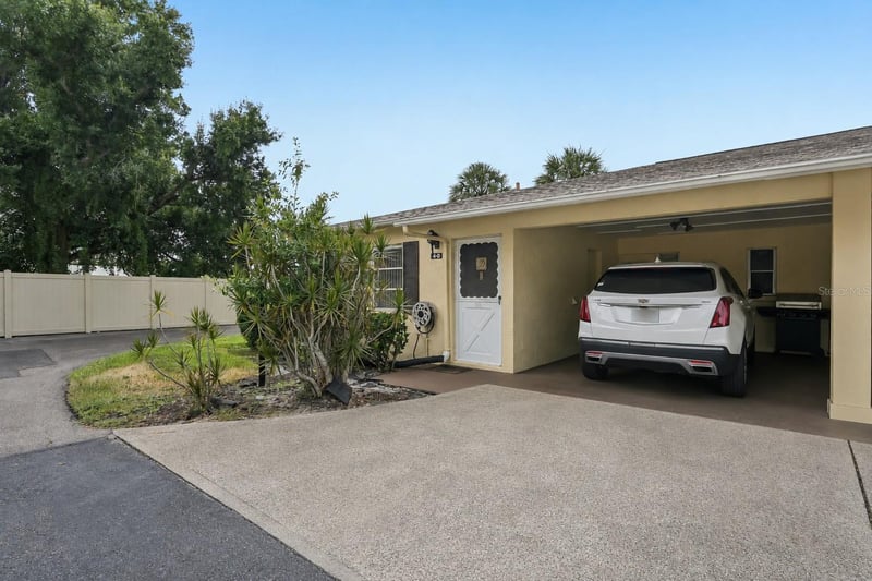 390 301 Blvd #4D, Bradenton, FL 34205