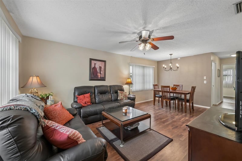 390 301 Blvd #4D, Bradenton, FL 34205