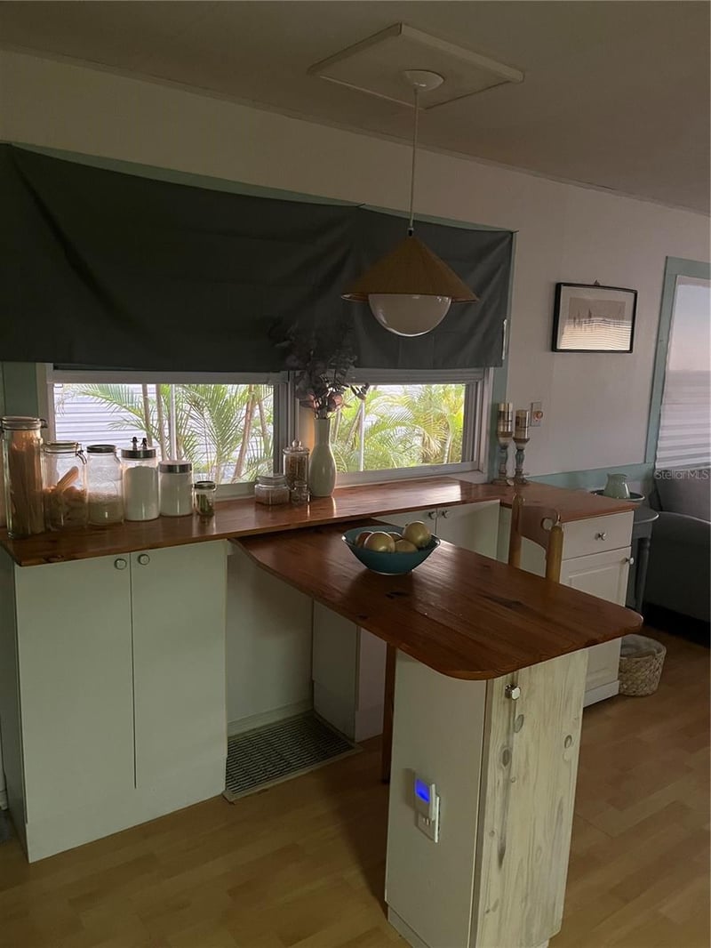 34188 Canal Dr, Pinellas Park, FL 33781