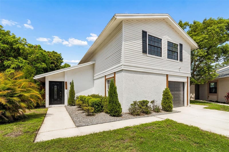 5114 Stonehaven Ct, Tampa, FL 33624