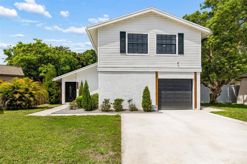 5114 Stonehaven Ct, Tampa, FL 33624