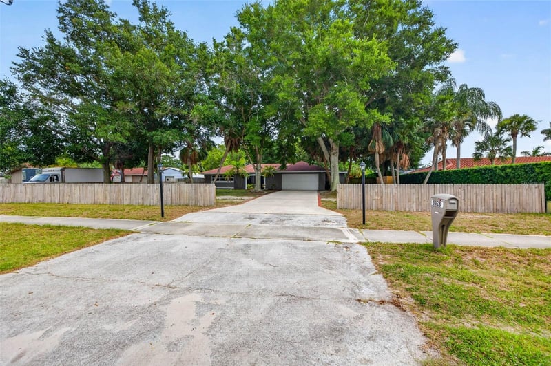 1963 Belleair Rd, Clearwater, FL 33764