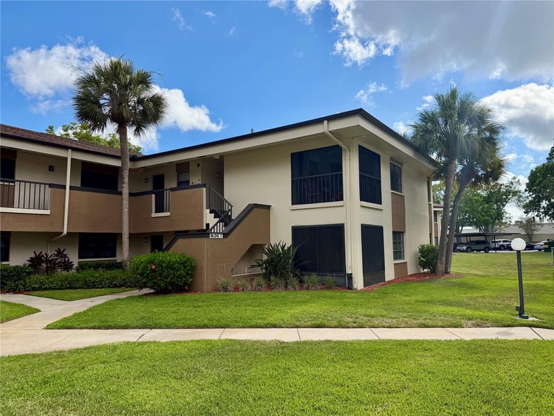 2700 Nebraska Ave #1-106, Palm Harbor, FL 34684
