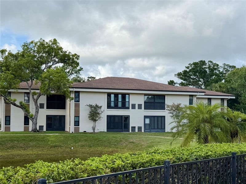 2700 Nebraska Ave #1-106, Palm Harbor, FL 34684