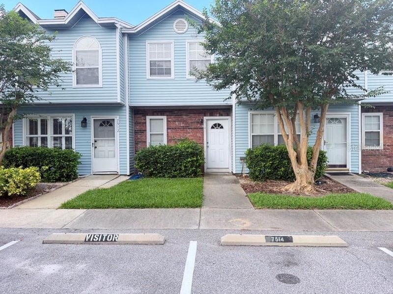 7514 Colonial Ct, Tampa, FL 33615