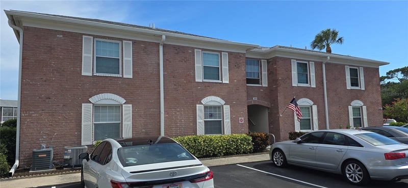 3894 37th St #41, St Petersburg, FL 33711