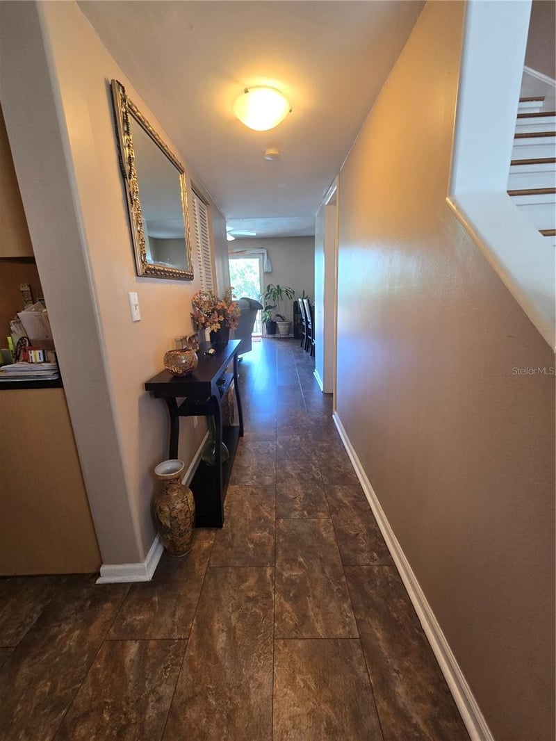 6305 Newtown Cir #5B4, Tampa, FL 33615