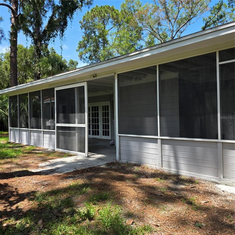 8313 Pat Blvd, Tampa, FL 33615