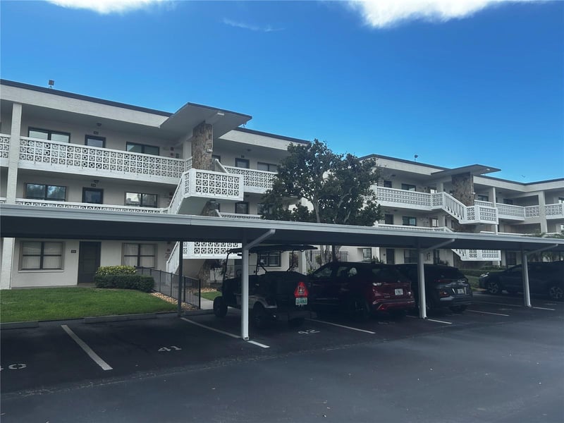4910 Bay St #210, St Petersburg, FL 33703