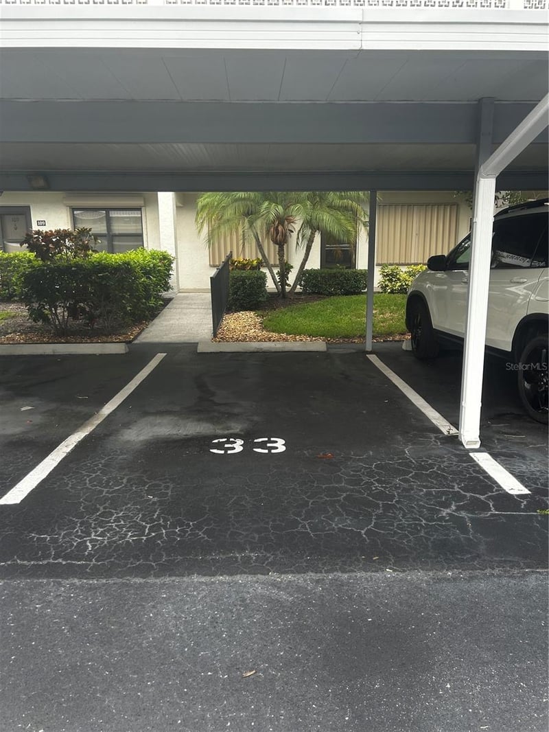 4910 Bay St #210, St Petersburg, FL 33703
