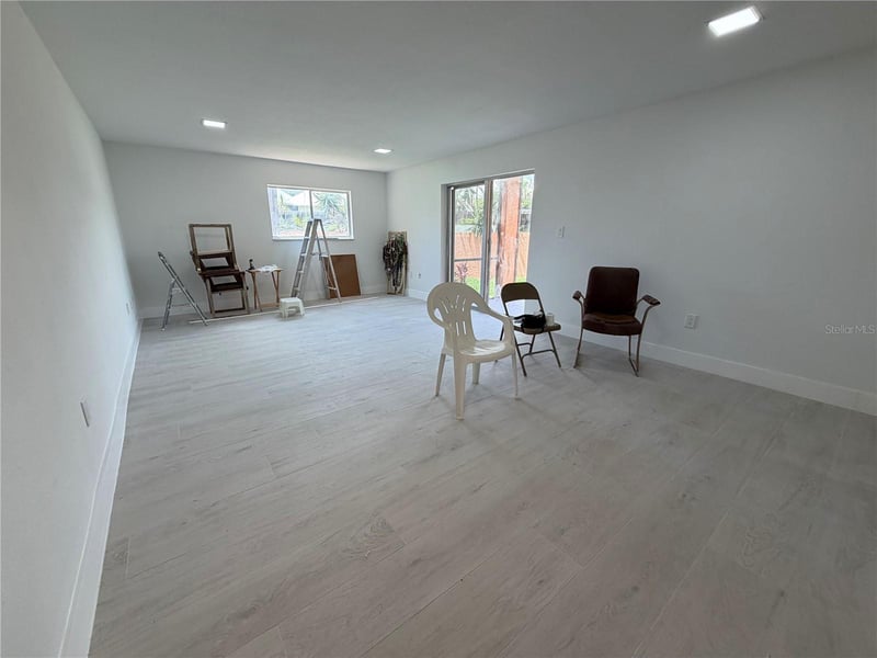 7400 Sunshine Skyway Ln #105, St Petersburg, FL 33711