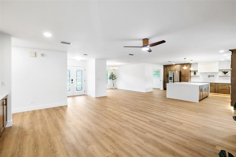 13325 Golf Crest Cir, Tampa, FL 33618