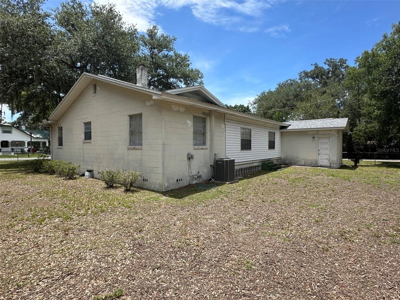 808 Johnson St, Plant City, FL 33563