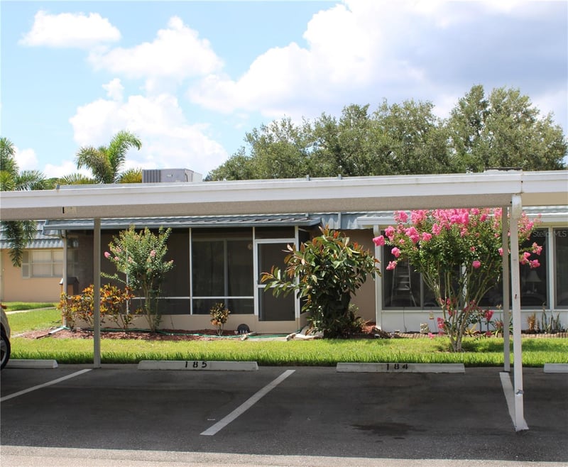 1802 Bedford Ter #186, Sun City Center, FL 33573