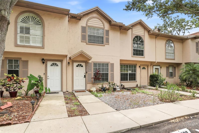 2209 Fletchers Point Cir, Tampa, FL 33613