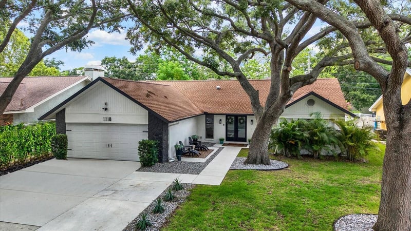 1118 Bramblewood Dr, Safety Harbor, FL 34695