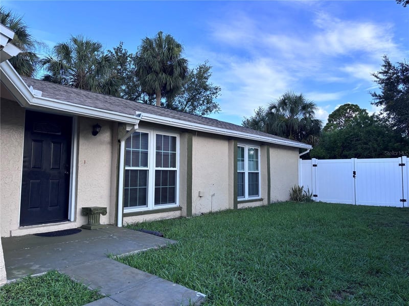 10102 Missy Ct, Tampa, FL 33615