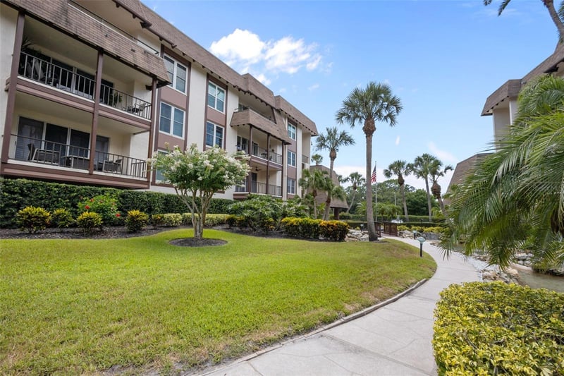 3021 Countryside Blvd #21A, Clearwater, FL 33761