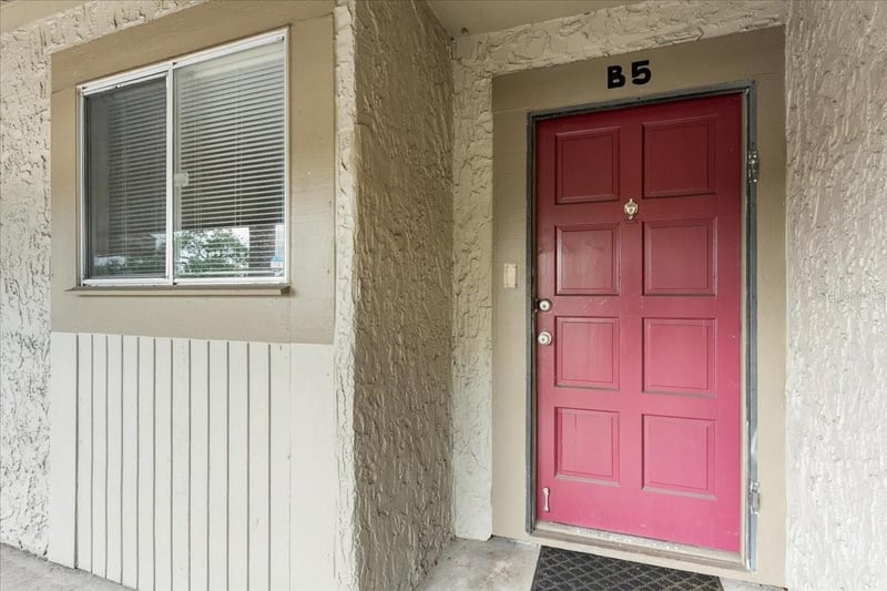 6332 Newtown Cir #32B5, Tampa, FL 33615