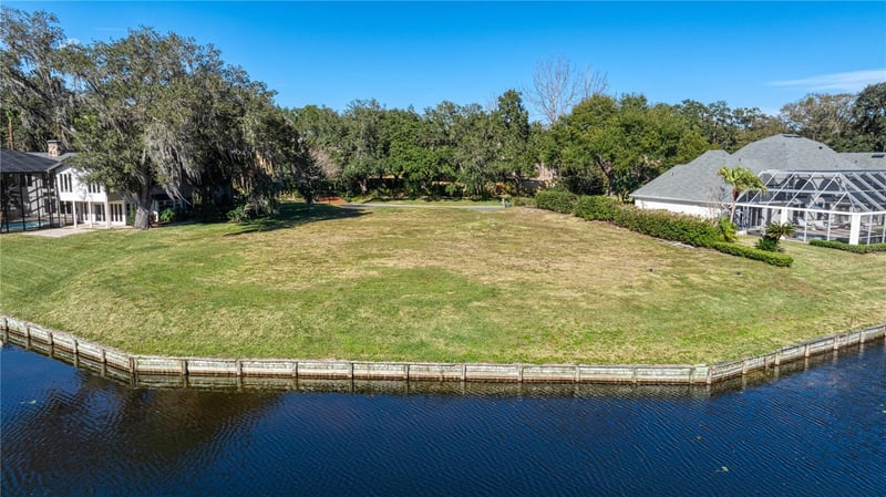 814 Taray De Avila, Tampa, FL 33613