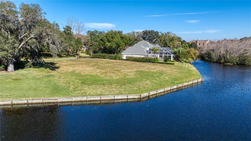 814 Taray De Avila, Tampa, FL 33613