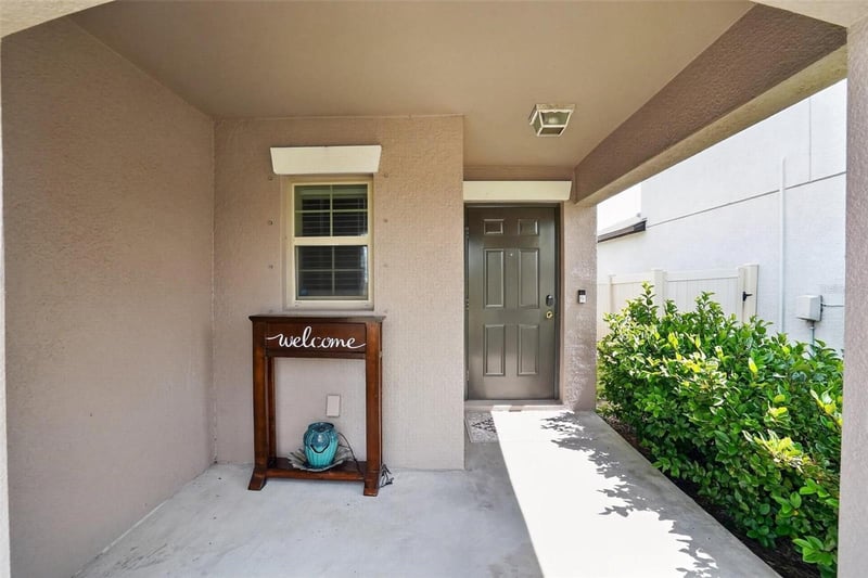 4507 Eternal Prince Dr, Sun City Center, FL 33573