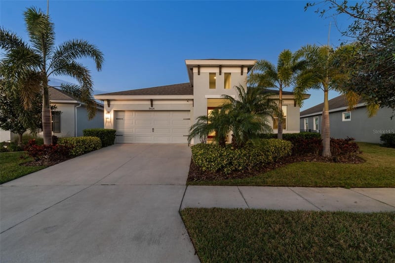 5424 Silver Sun Dr, Apollo Beach, FL 33572