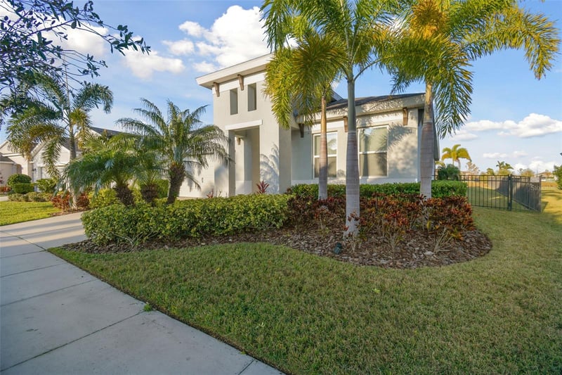 5424 Silver Sun Dr, Apollo Beach, FL 33572