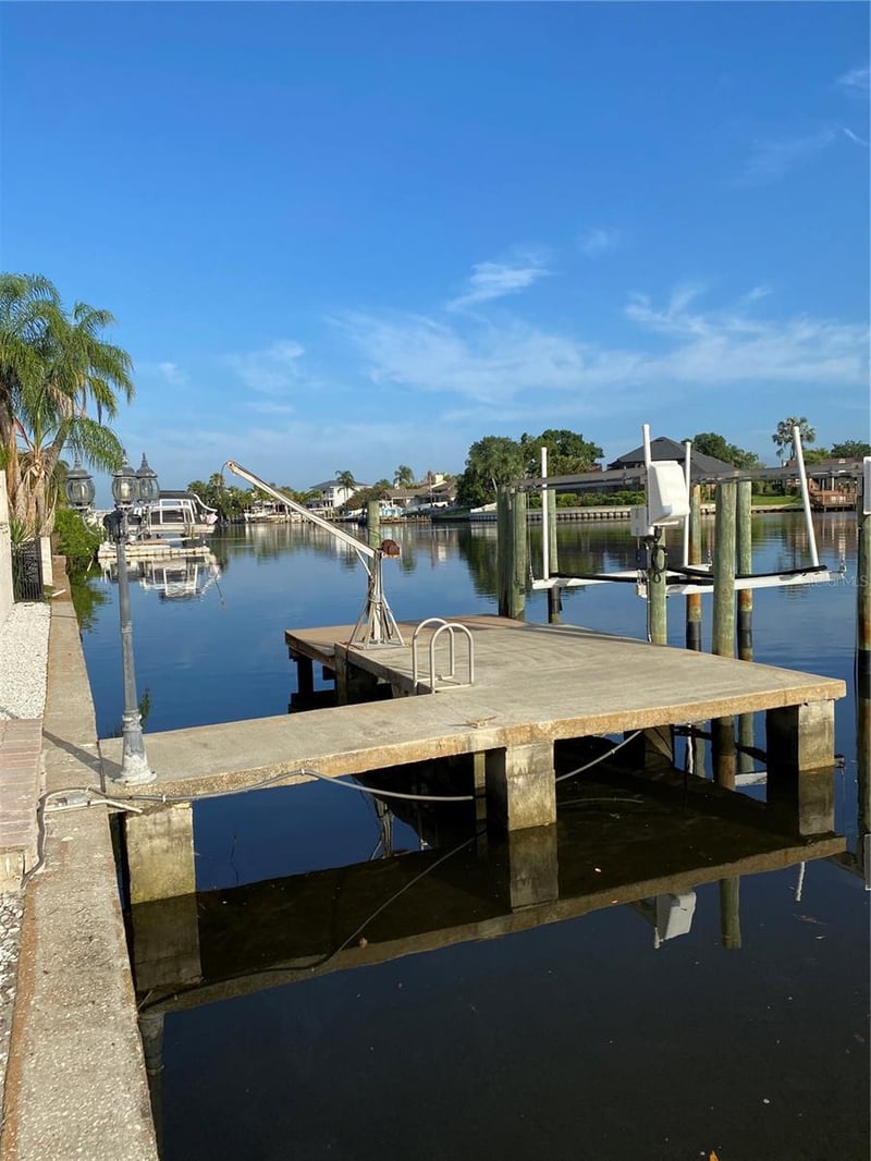 7011 Pelican Island Dr, Tampa, FL 33634