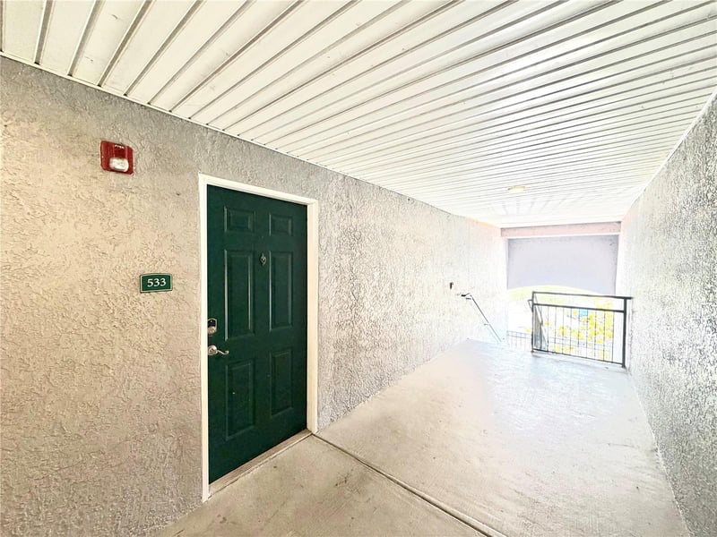 18001 Richmond Place Dr #533, Tampa, FL 33647