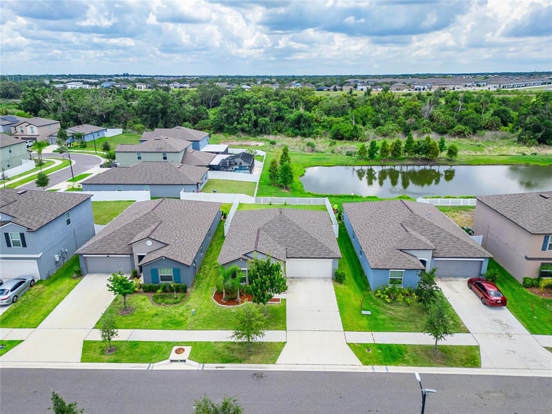 10281 Shady Preserve Dr, Riverview, FL 33578