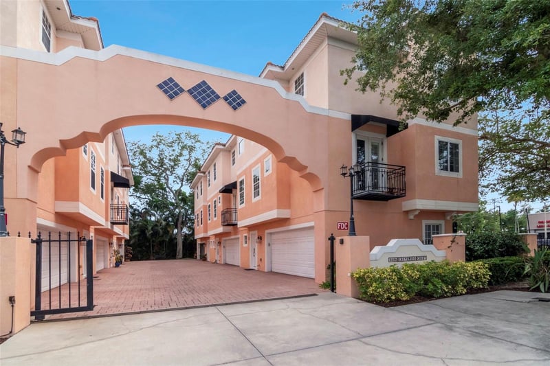 3025 Grovewood Ct #3, Tampa, FL 33629