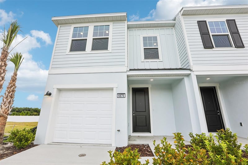 6876 Holcombe Down Dr, Zephyrhills, FL 33541