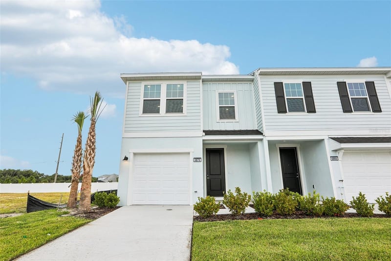 6876 Holcombe Down Dr, Zephyrhills, FL 33541