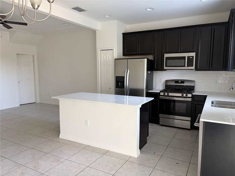6344 Camino Dr, Apollo Beach, FL 33572