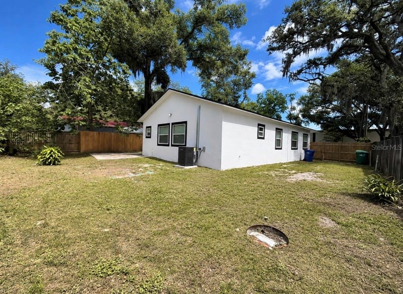 4220 Eva St, Tampa, FL 33617