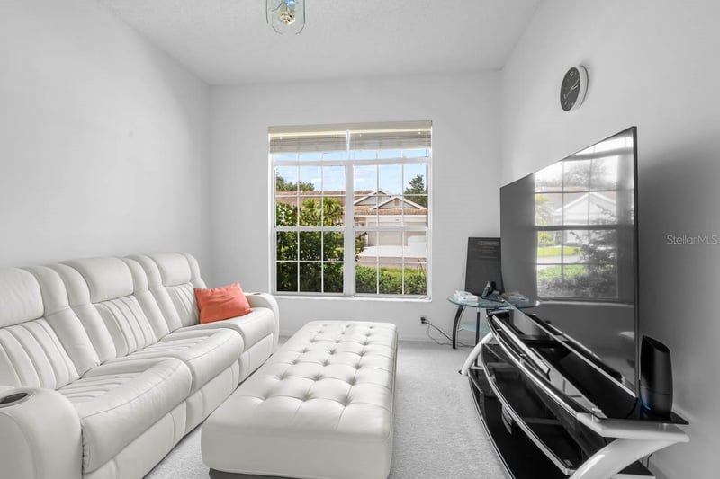 1005 Mcdaniel St, Sun City Center, FL 33573