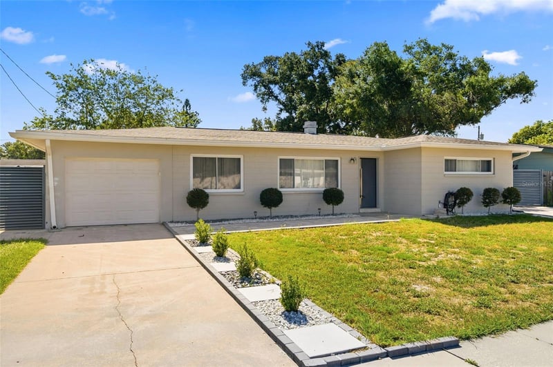 15549 Newport Rd, Clearwater, FL 33764