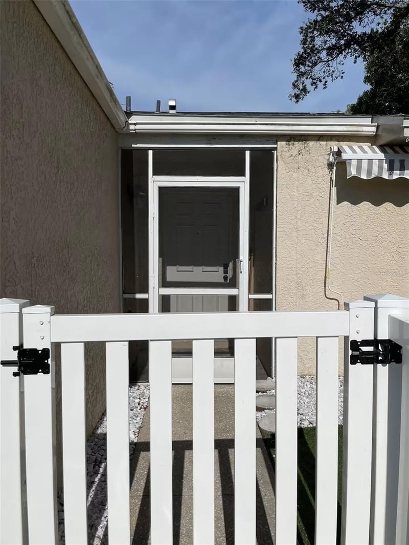 2107 Grove Valley Ave, Palm Harbor, FL 34683