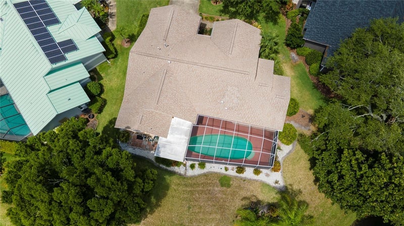 8390 Meadow Brook Dr, Seminole, FL 33777