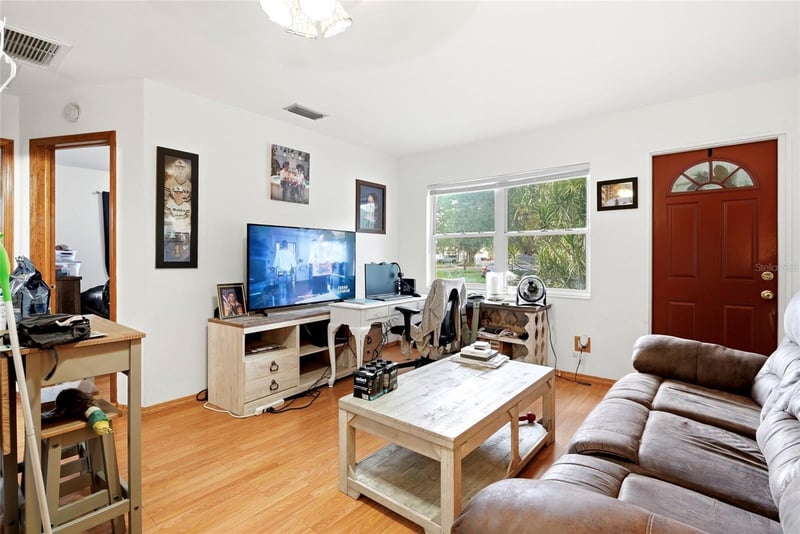 7301 8th St, St Petersburg, FL 33702