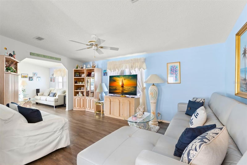 556 Mount Oak Ave #738, St Petersburg, FL 33702