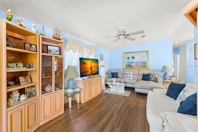 556 Mount Oak Ave #738, St Petersburg, FL 33702