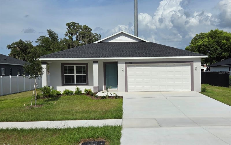 906 7th St, Wimauma, FL 33598