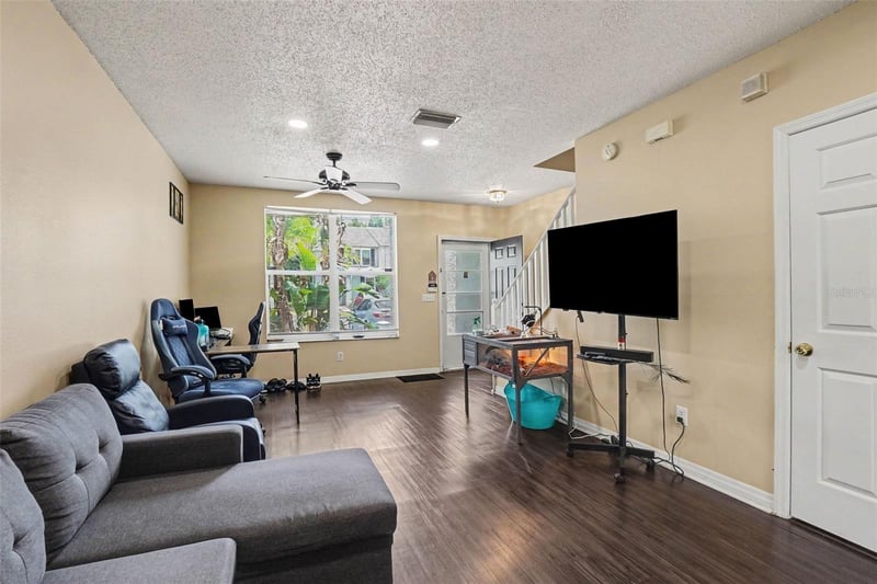 6236 Osprey Lake Cir, Riverview, FL 33578