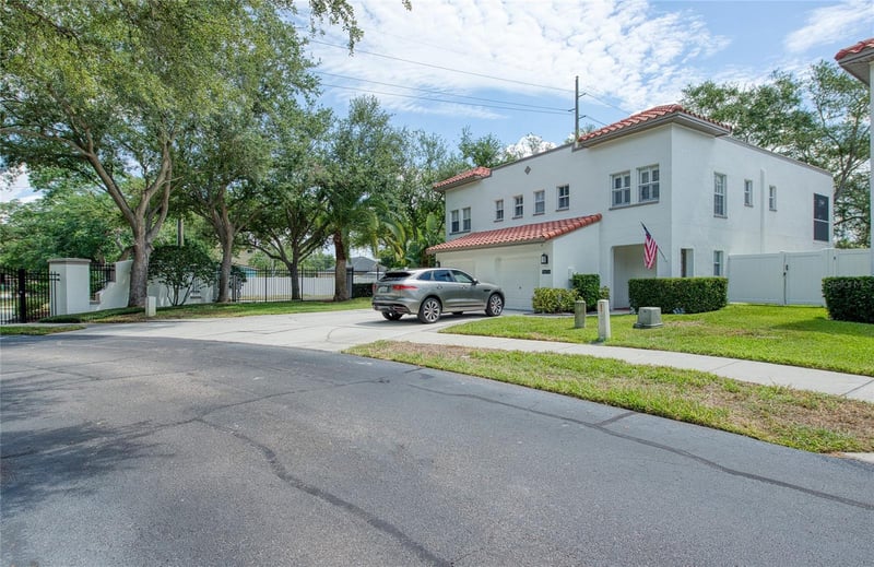 5606 Samter Ct, Tampa, FL 33611